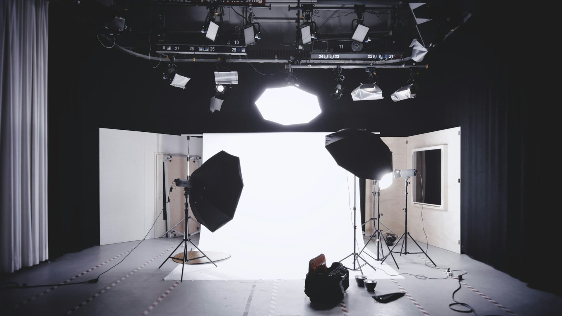 Professional photography studio with lighting setup — Sagara Ruang